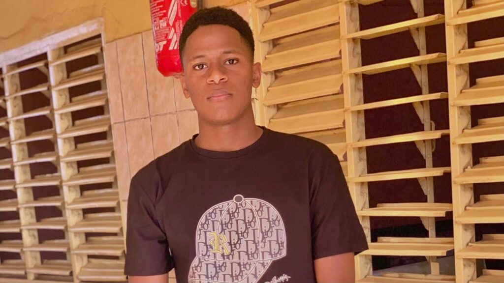 Hamdallaye : Abdoulaye Diogo Diallo, militant de l’UFDG, arrêté pour avoir manifesté contre la junte au pouvoir…