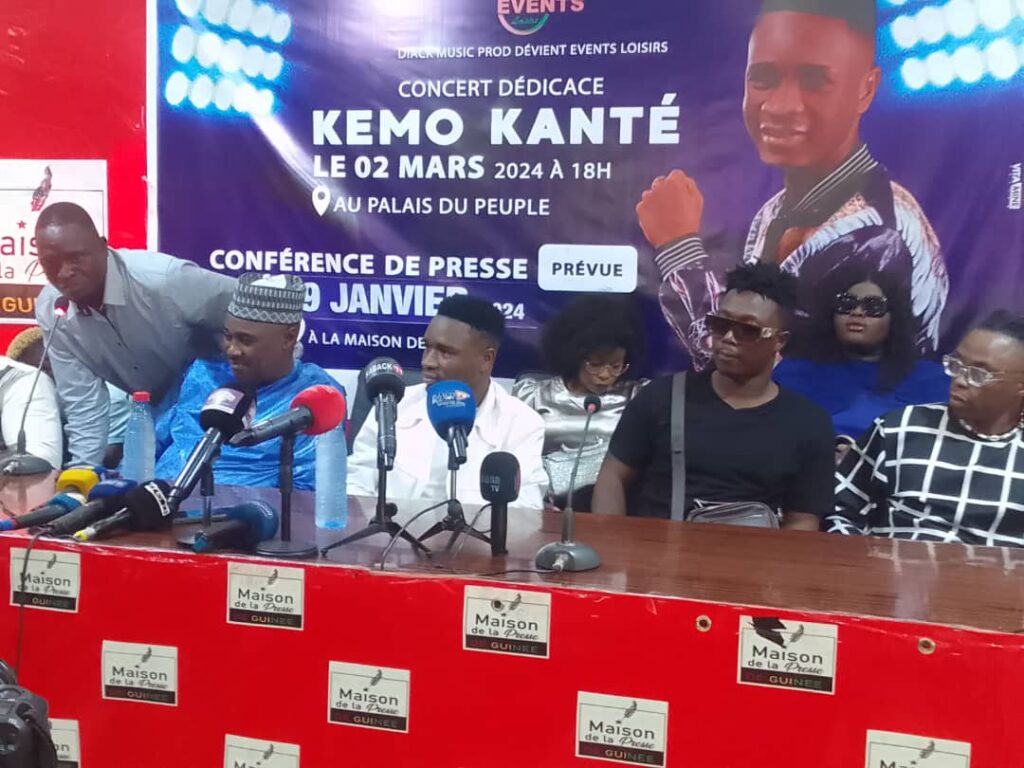 Kemo Kanté, l’héritier de l’oiseau du Sankaran, offre 14 chefs-d’œuvre.