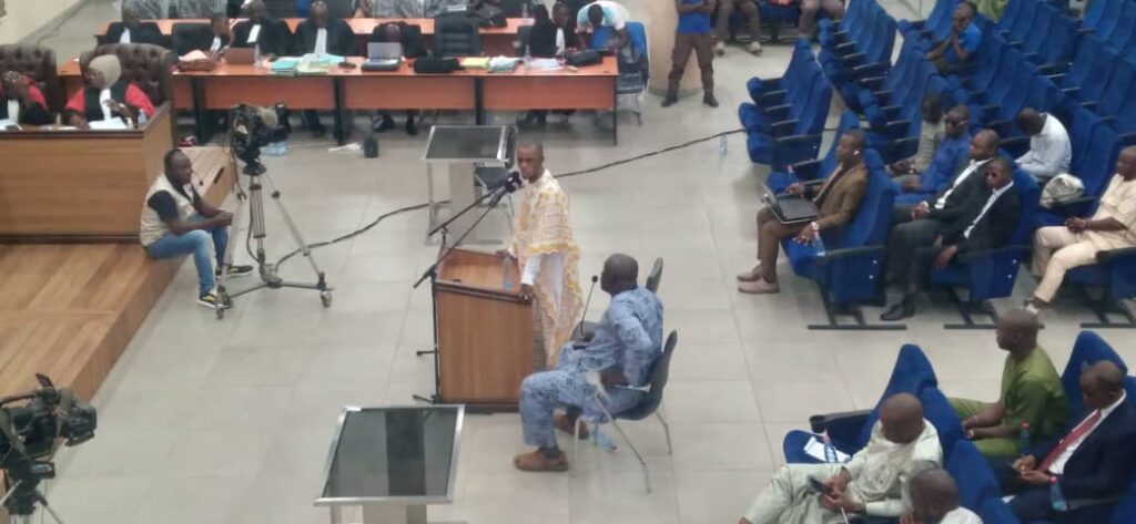 Le témoignage d’Oumar Youssouf Touré provoque des réactions chez les avocats.
