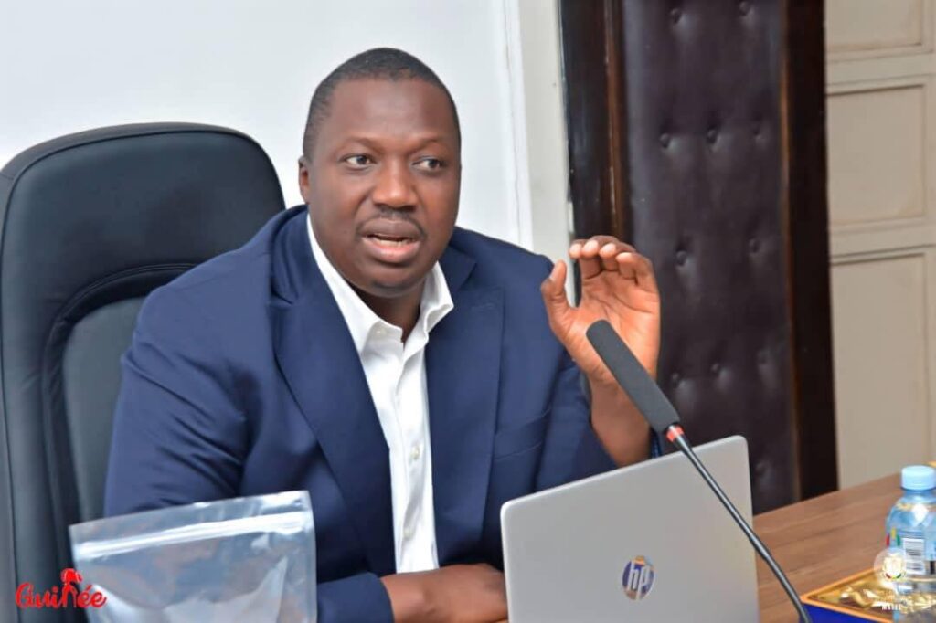 Soif de gain facile d’argent : Les manœuvres de l’ex-ministre Mamoudou Nagnalen Barry sur l’Agriculteur Bobo Denken…