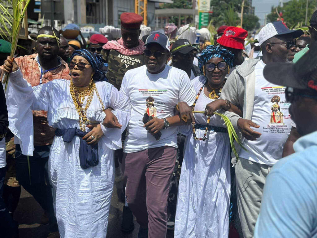 Sous le leadership du Général Mathurin Bangoura, le haut conseil de la communauté Baga apporte son soutien au CNRD…