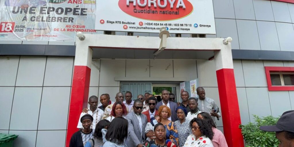 L’injustice au ministère de la communication: les stagiaires du quotidien national sollicitent l’implication du général Mamadi Doumbouya