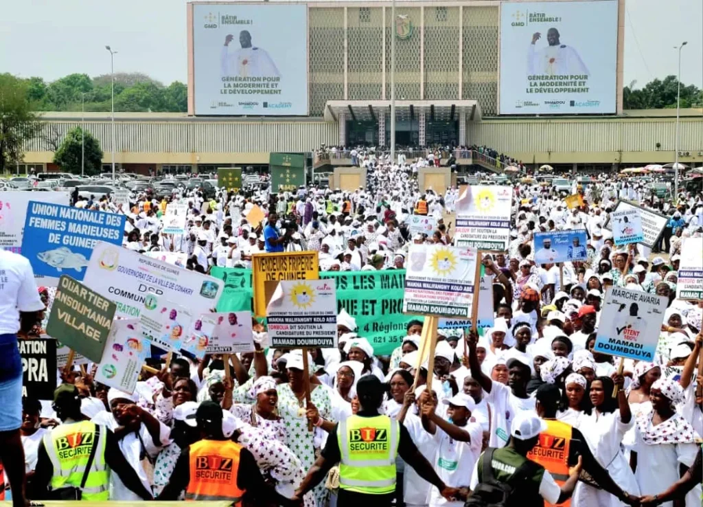 Palais du Peuple : les femmes scellent la victoire de Mamadi Doumbouya