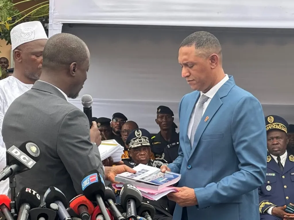 rise de fonction d’Ahmed Mohamed Oury Diallo : priorité à la modernisation et à la cohésion des forces de sécurité