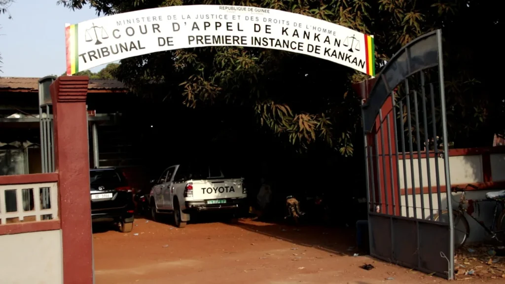 Affaire Gbérédou Baranama : Mamby Condé, (Sotikémo), 88 ans, maintenu en détention, procès renvoyé au 23 février, son avocat fulmine